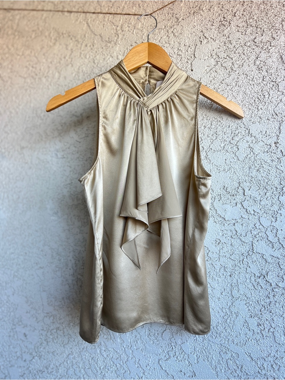Cinq a sept Sleeveless 100% Silk Tie-Neck Blouse in Champagne Gold